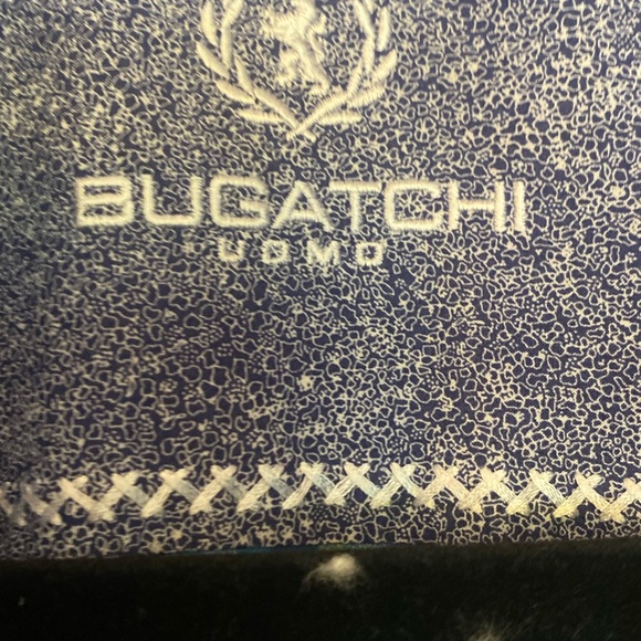 Bugatchi short sleeve button up size XL - Picture 6 of 7